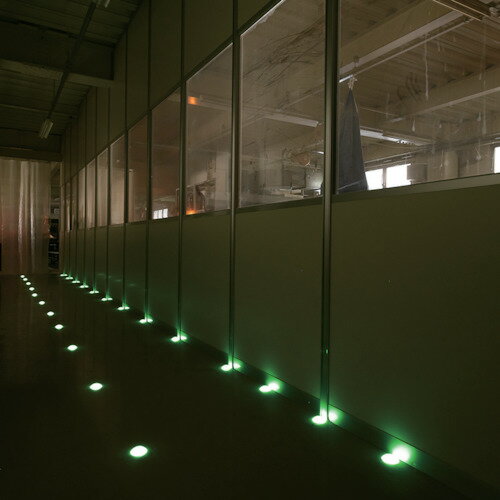 KTX 夜間誘導灯 10年光 蓄光シリコーン 36φドーム型枠なし 屋内・屋外用 メンテナンス不要 [DM-36YG] DM36YG 販売単位：1