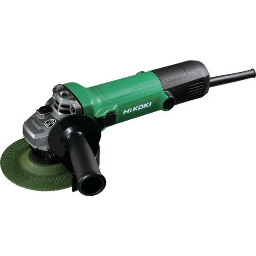4966376411276｜564-0047 [G13SH7 ] 1販売商品画像については実際の製品と異なる場合がございます。あくまでも商品のスペックをご確認の上ご注文をお願いいたします。※この商品は受注発注の商品です。その為メーカーに在庫がない場合がございます。その場合は大変申し訳ございませんがキャンセルとさせて頂きます。予めご了承下さい。564-0047特長細径ボディーφ56mmで握りやすいです。重負荷作業により強く、過負荷耐久力がUP(従来機G13SH6比：約11%UP)、最大出力も1160Wとハイパワーです。国際規格対応のスライド式スイッチを採用しています。3方向にサイドハンドルが取付け可能で狭所作業にも対応できます。本製品は細径の樹脂ボディにスライドスイッチを採用した125mm電気ディスクグラインダです。最大出力1160Wで高い研削性能を実現しました。用途鉄、青銅、アルミ鋳物などのバリ取りおよび仕上げ、溶接、溶断部の研削、さび落しに。塗装面の下地みがき、さび落し、塗装落しに。軟鋼材(薄物鉄板、小径丸棒など)の切断に。カワラ、タイル、石材、コンクリートなどの切断、溝入れおよび研削に。仕様無負荷回転数(min［［の−1乗］］)：9000砥石径(mm)：125消費電力(W)：800電源(V)：AC100コード長さ(m)：2.5定格電流(A)：8.2胴径(Φmm)：56最大出力(W)：1160定格周波数(Hz)：50/60共用定格時間(分)：30ねじサイズ：M10本体外寸全長(mm)：270.0本体外寸全幅(mm)：140.0本体外寸全高(mm)：108.8本体色：アグレッシブグリーン周波数(Hz)：50/60モーター：ブラシありコード長さ(フィート)：8.2動力源：AC回転数 min-1 (回/分)：9000トイシ寸法(穴径)(mm)：22ハウジング握り径(mm)：56握り部周長(mm)：176スイッチタイプ：スライド取付シャフトねじ径：M16×2仕様2電源：AC100V定格電流：8.2A消費電力：800W最大出力：1160W電源コード長さ：2.5mカーボンブラシ：No.21二重絶縁タイプスイッチ形式：スライド式材質_仕上ボディ：樹脂ハウジング：樹脂テールカバー：樹脂ギヤカバー：アルミダイカスト質量1.900KGセット内容_付属品レジノイドフレキシブル砥石スパナサイドハンドル原産国中国JANコード4966376411276「ルーペスタジオ」では、拡大鏡(虫眼鏡/ルーペ)、双眼鏡、単眼鏡、望遠鏡などのレンズ製品を主に取り扱っております。工具製品は常には在庫しておらずお取りよせとなります。ご了承下さい。ディスクグラインダー ディスクグラインダー（砥石径125mm）HiKOKI 電気ディスクグラインダ 関連商品へ
