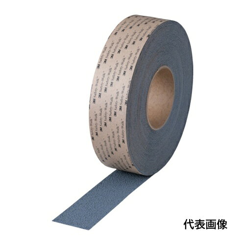 4901690274008｜306-0390 [CGRA100X18] 1販売 商品画像については実際の製品と異なる場合がございます。あくまでも商品のスペックをご確認の上ご注文をお願いいたします。※この商品は受注発注の商品です。その為メーカーに在庫がない場合がございます。その場合は大変申し訳ございませんがキャンセルとさせて頂きます。予めご了承下さい。306-0390特長裏紙をはがして貼るだけの滑り止めテープです。感触の優しいプラスチック表面の製品です。平面・室内用・軽歩行用です。用途屋内用。床、階段や素足での歩行面の滑り止め。緩衝用としても仕様色：グレー幅(mm)：100長さ(m)：18厚さ(mm)：1.2テープカット条件：切断にはカッターが必要タイプ(屋内/屋外)：屋内粘着力(N/25mm)：31仕様2粘着力：31N/25mm引張強度：280N/25mm(縦)材質_仕上基材:プラスチックフィルム粘着剤:ゴム系質量1600.000G注意この商品は、一般消費者様向けの製品ではないため、表示や取扱説明書などが一般消費者様向けに表記・同梱されておりません。下地がコンクリート、モルタル、プラスチック、木、石材等の場合は事前にテスト貼りをお薦めします。耐久性の目安:ステップ、300人/日通行で、1年で貼り替えてください。施工時10℃以下の場合、初期粘着性が低下する場合があり、付きにくくなります。原産国アメリカJANコード4901690274008「ルーペスタジオ」では、拡大鏡(虫眼鏡/ルーペ)、双眼鏡、単眼鏡、望遠鏡などのレンズ製品を主に取り扱っております。工具製品は常には在庫しておらずお取りよせとなります。ご了承下さい。すべり止めテープ すべり止めテープ（屋内用）3M 3M セーフティ・ウォーク 関連商品へ