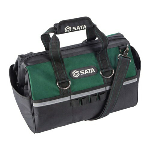 6920694377919｜695-8207 [95196 ] 1販売 商品画像については実際の製品と異なる場合がございます。あくまでも商品のスペックをご確認の上ご注文をお願いいたします。※この商品は受注発注の商品です。その為メーカーに在庫がない場合がございます。その場合は大変申し訳ございませんがキャンセルとさせて頂きます。予めご了承下さい。695-8207特長防水1680D二層防水オックスフォード生地を使用しており、丈夫で耐久性があります。頻繁に使用するツールは両サイドポケットに収納可能です。反射警告ストリップ付きで、夜間の使用も安全です。用途工具の収納や運搬。仕様色：黒幅(mm)：380奥行(mm)：260高さ(mm)：300材質_仕上1680Dオックスフォード質量1.460KG注意過度な荷重物の収納や急激な荷重はかけないでください。本来の目的以外で使用しないでください。リベット等の変形やガタつき及び糸のほつれ等、異常がある場合は使用しないでください。火気のある場所でのご使用は生地を傷めますのでおやめください。原産国中国JANコード6920694377919「ルーペスタジオ」では、拡大鏡(虫眼鏡/ルーペ)、双眼鏡、単眼鏡、望遠鏡などのレンズ製品を主に取り扱っております。工具製品は常には在庫しておらずお取りよせとなります。ご了承下さい。ツールバッグ ツールバッグSATA ポータブルツールバッグ 関連商品へ