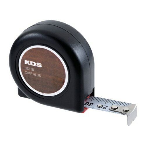 4954183176242｜687-6532 [OMF1635BP ] 1販売 商品画像については実際の製品と異なる場合がございます。あくまでも商品のスペックをご確認の上ご注文をお願いいたします。※この商品は受注発注の商品です。その為メーカーに在庫がない場合がございます。その場合は大変申し訳ございませんがキャンセルとさせて頂きます。予めご了承下さい。687-6532特長追い番ミリ目盛表示になっているので読み取り値を間違える可能性が少なく、瞬時に数値を把握できます。用途ミリ単位の寸法取りに金属加工に仕様テープ長さ(m)：3.5テープ幅(mm)：16水平保持(m)：1.3目盛仕様：JIS1級メートル追い番ミリ数字目盛爪仕様：0点補正移動爪0点補正移動爪：〇455ピッチ表示：なしショックアブソーバー：あり色：ブラックテープ色：ホワイト本体寸法(mm)：55×25×55包装形態：ブリスターパック入仕様2移動爪フリータイプJIS1級片面目盛追い番ミリ数字目盛減速ボタン：なしベルトフックなし材質_仕上テープ:スチールばね:スチールケース:ABS樹脂質量118.000G原産国マレーシアJANコード4954183176242「ルーペスタジオ」では、拡大鏡(虫眼鏡/ルーペ)、双眼鏡、単眼鏡、望遠鏡などのレンズ製品を主に取り扱っております。工具製品は常には在庫しておらずお取りよせとなります。ご了承下さい。コンベックス フリータイプコンベックスKDS コンベックス 関連商品へ