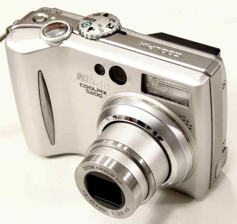【中古】Nikon Coolpix 5200 5 MPデジタルカメラwith 3 x光学ズーム当店保証30日間 人気モデル 高画質 売れ筋