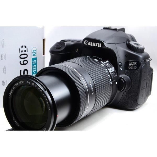 【中古】キヤノン Canon EOS 60D ズームセット 美品 SDカードストラップ付き