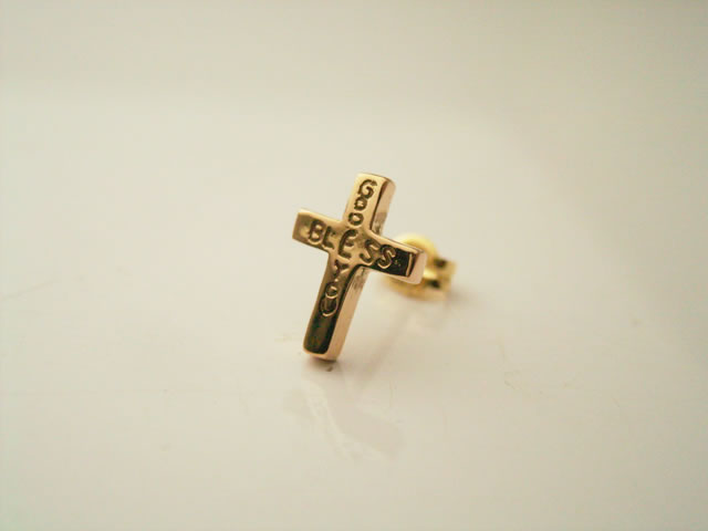 ラブクラフト 【18金製の GBYクロスピアス 1個】 18金製のキャッチ付属 18金 イエローゴールド K18 ク..