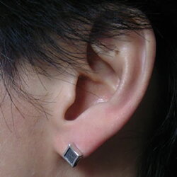 【シルバーアクセサリー】ダイヤピアス(1個)【ベルキャッチ】