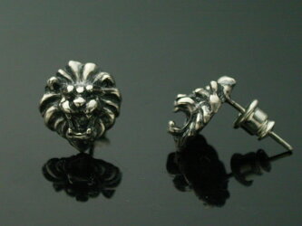 【シルバーアクセサリー】ライオンピアス(1個)【ベルキャッチ】【メール便OK!!】