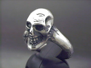 【シルバーアクセサリー】【送料無料】スカルリングNo5【smtb-k】【ky】