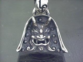 【シルバーアクセサリー】【送料無料】 鬼瓦ペンダントトップ 【smtb-k】【ky】【和柄ペンダント】