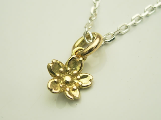 【 LOVECRAFT/ラブクラフト 】18金製の桜ペンダントトップ【 18金イエローゴールド/K18 yellow gold 】花 桜花 ハンドメイド 手作り プレゼント ギフト包装 メンズ レディース シルバーアクセサリー