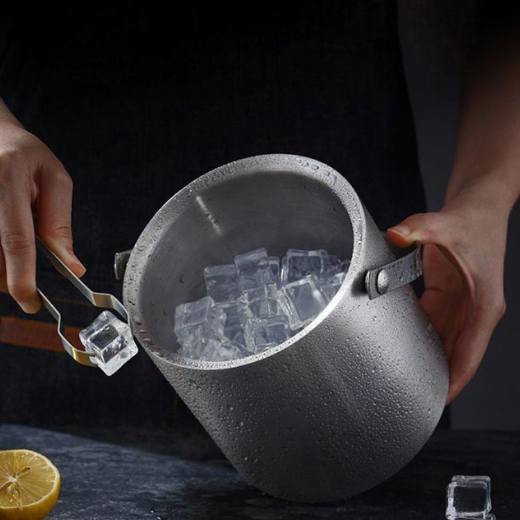 アイスペール 3L ステンレス 氷入れ アイスバケット 氷入れ 蓋付き 真空二重断熱 ワイン 氷 保存容器 結露しにくい 氷バケツ 酒 クーラー ワインクーラー 大きめ シャンパンクーラー 大容量 溶けにくい 居酒屋 家飲み ホームパーティー 2L loveisblind-10007209 Love・Is・blind 楽天市場店 サンプル画像3