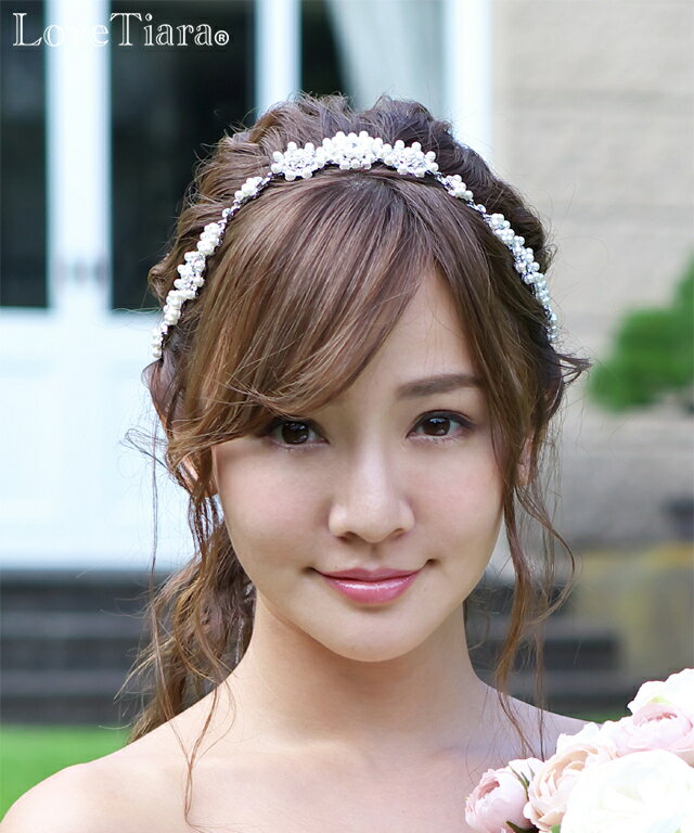 【石田ニコルさん着用】リボンカチューシャ 【フェリシティ】 | リボン カチューシャ ビジュー パール ウェディング ウエディング ブライダル 結婚式 二次会 大人 ヘッドドレス アクセサリー ヘアアクセサリー ヘッドアクセサリー 髪飾り ティアラ 花嫁 二次会 海外挙式のサムネイル