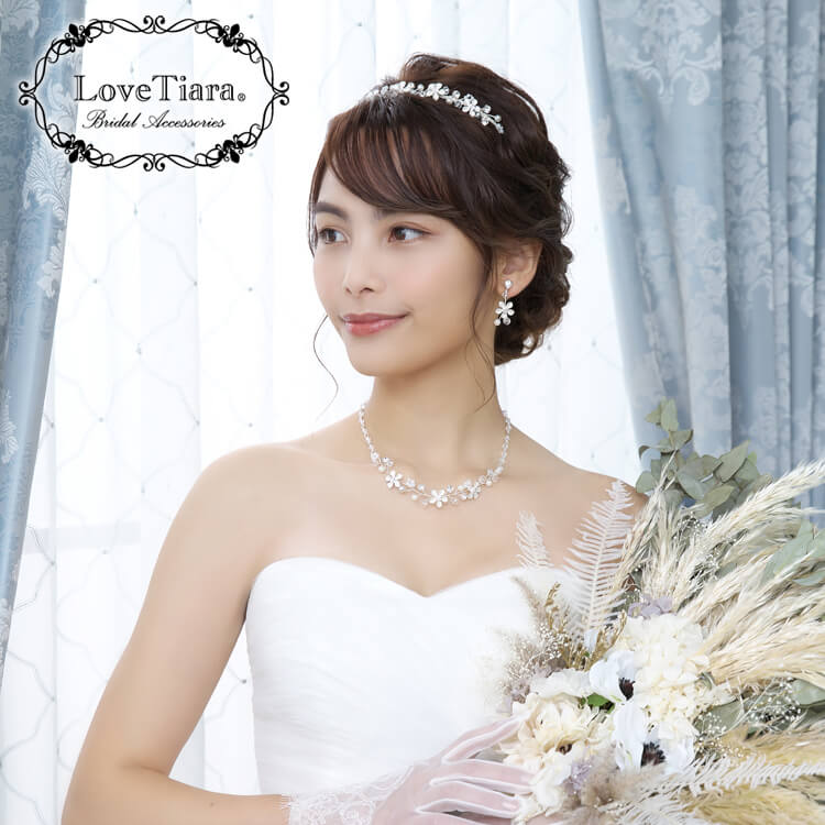 最高級 a♡ティアラ ヘッドドレス ウェディング ヘアアクセサリー ブライダル 結婚式 ハート ティアラ ヘッドドレス 結婚式 ウェディング ブライダル