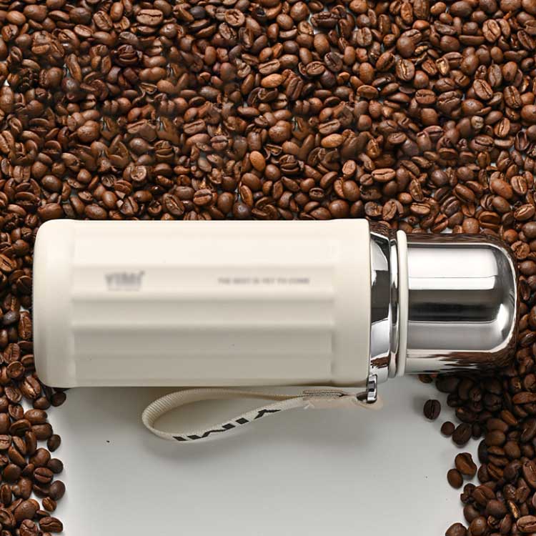 ステンレスボトル 530ml 水筒 保冷 630ml マグボトル おしゃれ 直飲み ボトル 真空断熱 真空二重 通勤 茶こし付き 大容量 洗いやすい 広口 マイボトル 大人 子供 持ち運び 水筒 通学 アウトドア スポーツドリンク 対応 プレゼント