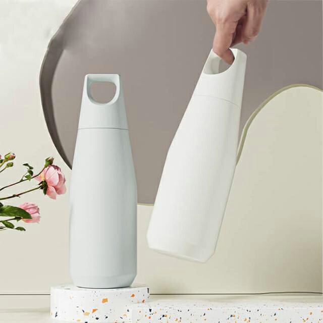 保冷 1080ML ステンレスボトル 炭酸入れ スポーツボトル 真空構造 真空断熱タンブラー 580ML ステンレスボトル 炭酸対応 保温 直飲み 炭酸対応ボトル 北欧風 アウトドア 大容量 携帯 アウトドア 炭酸水 スポーツ飲料 ボトル 無地 シンプル ギフト