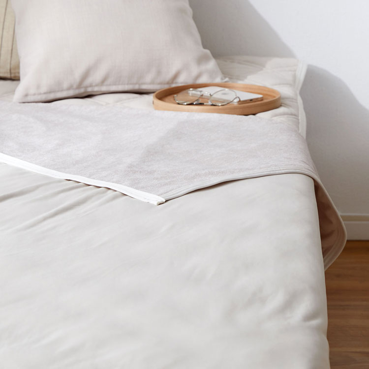 【楽天ランキング1位！】タオルケット 冷感 ケット リバーシブル ブランケット 夏用 クール 接触冷感 ひざ掛け シングル ダブル とろーり 抗菌防臭 タオル地 通年 洗える ひんやり 肌掛け 冷感寝具