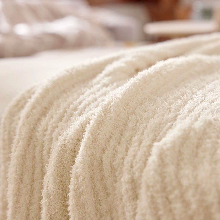 [ポイント10倍! 11/20 20:00-11/25 23:59] ブランケット 毛布 寝具 掛布団 ひざ掛け 冬用 冬 もこもこ ふんわり ふわふわ おしゃれ かわいい シングル 140x200cm おしゃれ 寝具 プレゼント アイボリー グレージュ
