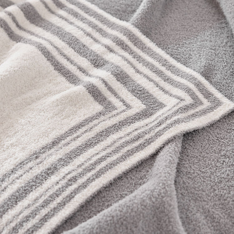 [ポイント10倍! 11/20 20:00-11/25 23:59] ブランケット 毛布 寝具 掛布団 ひざ掛け 冬用 冬 もこもこ ふんわり ふわふわ おしゃれ かわいい リバーシブル 厚手 グレー シングル 140x200cm