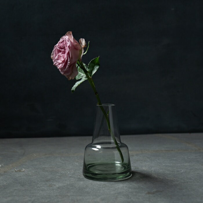 樂天商城 - 【SALE価格 30%OFF】ガラスボトル　グリーン 花瓶 一輪挿し フラワーベース ガラス おしゃれ 垢抜け インテリア ギフト プレゼント