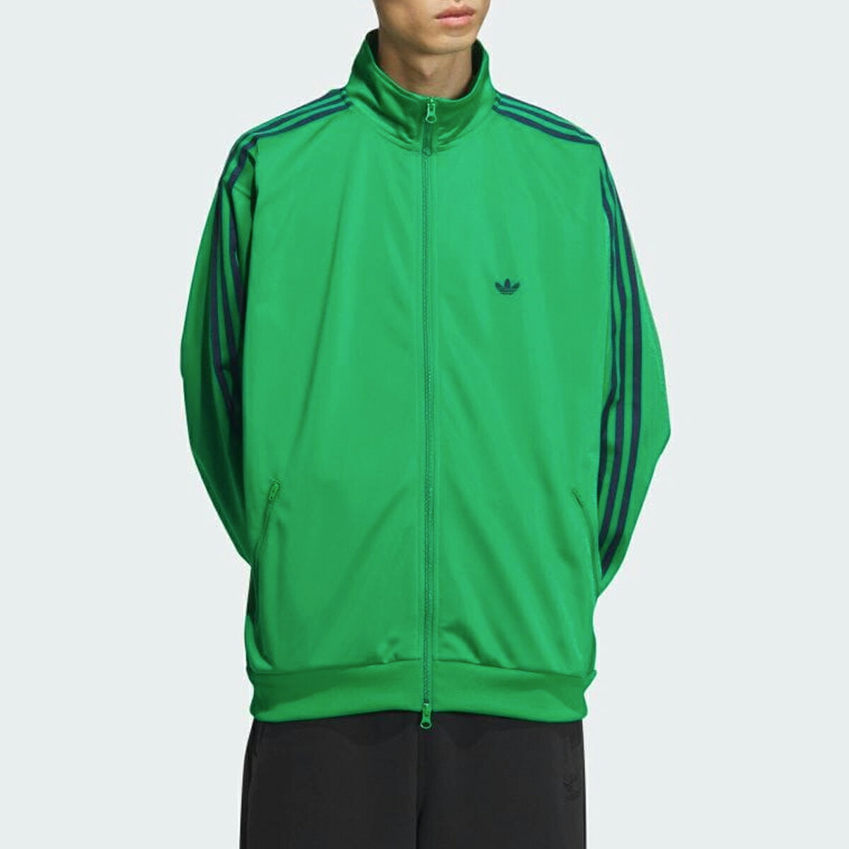 アディダス アウトドアジャケット レディース 15時迄のご注文で即日発送可 adidas BECKENBAUER TRACK TOP アディダス ベッケンバウアー トラック トップ メンズ レディース トラックジャケット GREEN/NIGHT INDIGO グリーン IZ4924