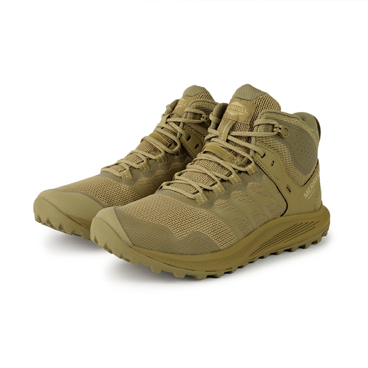 【プライスダウン】 15時までのご注文で即日発送 MERRELL NOVA 3 TACTICAL MID WATEERPROOF M メレル ノバ 3 タクティカル ミッド ウォータープルーフ メンズ ミドルカット DARK COYOTE ベージュ J005051 NOVA TACTICAL MERRELL また DARK シリーズは 2019年の発売以来 接地面積 ソール幅 の広さによる歩行安定性や優れたフィット感によって多くのファンから絶大な支持を集めるトレイルランニングシューズです スニーカーライクな履き心地によって 多様なアウトドアアクティビティからタウンシューズとしてもマルチに活躍し 多くのファンを虜にしています このように履き心地に定評がある シリーズから2023年春 第3世代の が発売となり 警察等での使用を想定した素材を用いてタフなコンディションでも対応し得るスペックのアップデートを施したのが です