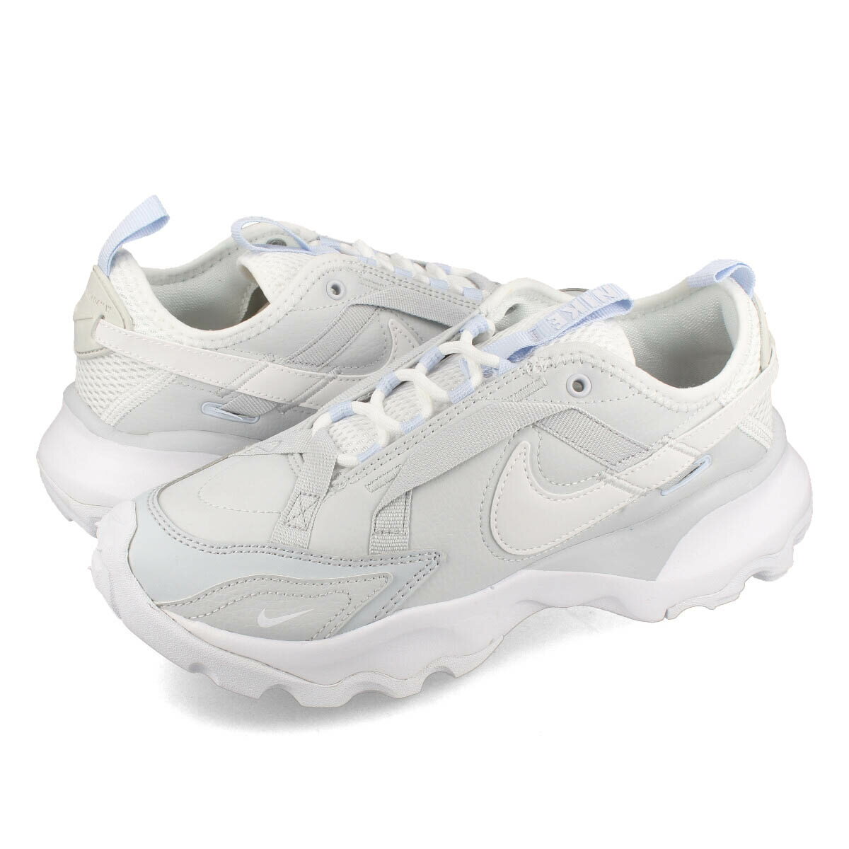 【プライスダウン】 15時までのご注文で即日発送 NIKE WMNS TC 7900 PRM 2 ナイキ ウィメンズ TC 7900 プレミアム 2 レディース ローカット 厚底 PHOTON DUST/WHITE/PHOTON DUST/GREY FOG ホワイト グレー ブルー FB8941-043のサムネイル
