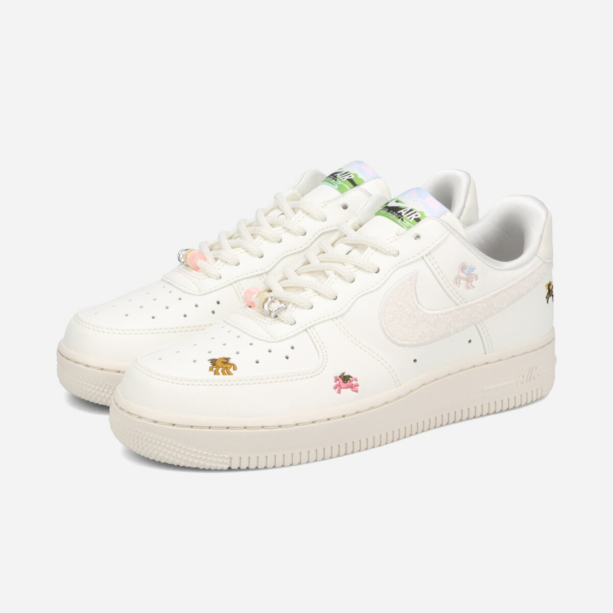 NIKE WMNS AIR FORCE 1 '07 -YEAR OF THE HORSE- ナイキ ウィメンズ エア フォース 1 '07 -イヤー オブ ザ ホース- レディース スニーカー ローカット SAIL/PHANTOM/TEAM CRIMSON ホワイト IQ1143-100