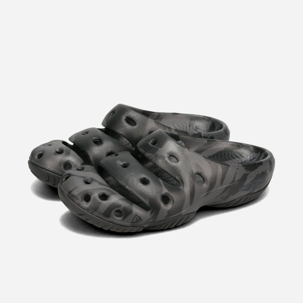 Rakuten - KEEN YOGUI キーン ヨギ メンズ サンダル BLACK MARBLE ブラック 1028525