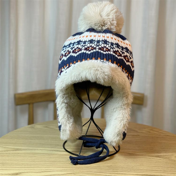 ニット帽 帽子 ポンポン レディース 冬 ニット帽子 レディース ポンポン帽子 ニット帽 耳あて 裏起毛 大人可愛い 冬物 レディース帽子 防寒 大きいサイズ 被り心地 コーディネート 旅行 スキー スノボー 雪 寒い日