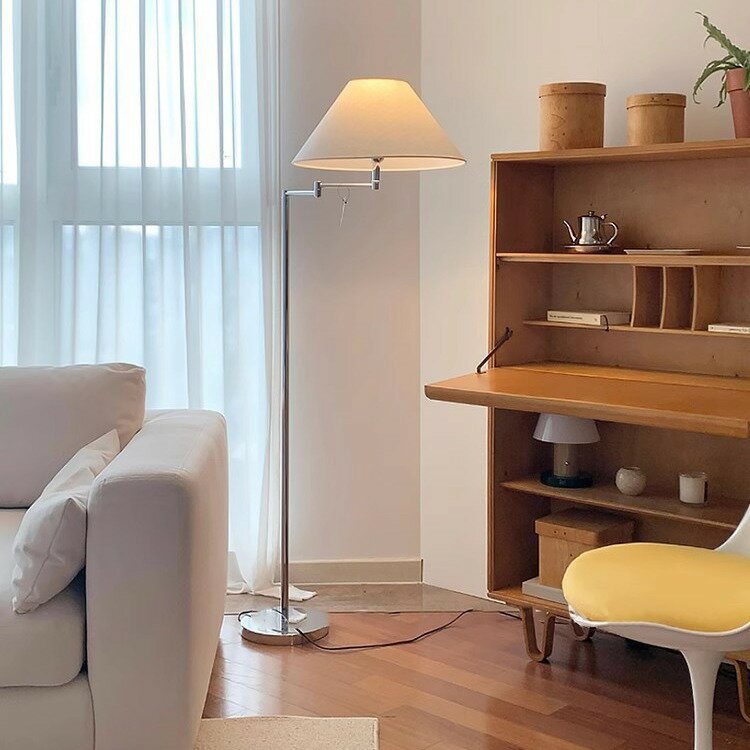 【限定5%OFFクーポン】 韓風　フロアランプ　ins　現代　シンプルなスイングアーム　調整可能　釣りラ..
