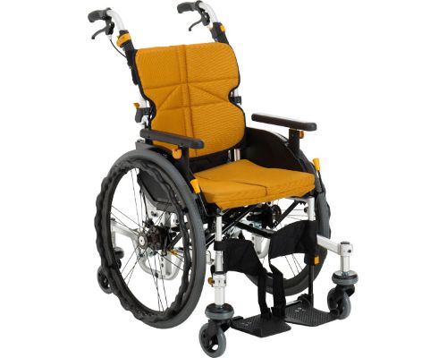 ネクストコア　くるり　自走用車いす　NEXT-71B / 座幅40cm