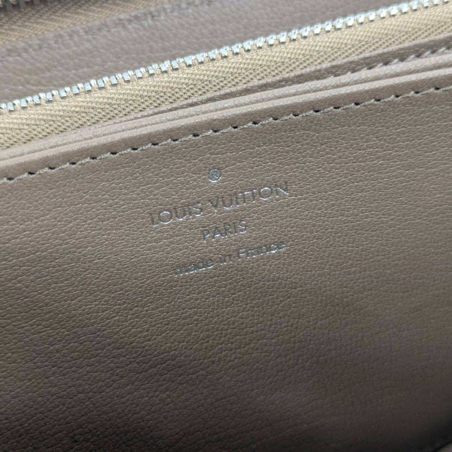 LOUIS VUITTON �륤�����ȥ� ���åԡ�������å� �饦��ɥե����ʡ�Ĺ���� ������ ���������å��쥶�� N99305��LCE_0000007110226�ۡڿ��ʡ�