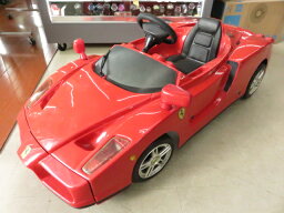 【中古品】 トイズトイズ toys toys フェラーリ キッズカー 全長約140cm ○YR-07874-2○