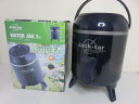 【中古未使用品】 jacktar 保温・保冷 ウォータージャグ 3L JAG3L 〇YR-11004〇 の出品です。 こちらの商品は、未使用展示品です。 商品の確認と撮影のため開封いたしましたが未使用の商品です。 外箱に若干ダメージがあります。 目立たないごく小さな傷・わずかなスレなどご容赦ください。 詳しくは画像にてご確認ください。 ※お買取り商品・店頭保管の為、細部にまで拘る方はご入札をお控えください。 ■サイズ : 横幅約22cm×高さ約27cm（収納サイズ約23cm）×奥行約18cm／実容量2.8L ■付属品 : コップ×2 ■発送方法 : クロネコヤマト宅急便元払い （外箱をプチプチで包装した状態でそのまま発送します） ※当店では自然環境に配慮しまして商品の簡易包装を行っております。 　また、商品発送の際に納品書を同封しております。 　領収書の発行は出来ませんので、あらかじめご了承ください。　