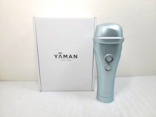 【中古品】 ヤーマン YAMAN レイボーテ ヴィーナス プロ 光美容器 YJEA0L カットフィルター 防水仕様 VIOケア アイスブルー ○YR-17174○ の出品です。 こちらの商品は中古の商品です。 未使用の商品ですが、開封済みの商品です。 商品内容は掲載画像に写っている物が全てです。 詳しくは画像にてご確認ください。 ※撮影環境の影響により実際の商品と色合いが多少異なる場合がございます。 　あらかじめご了承ください。 　また、お買取り商品・店頭保管の為、細部にまで拘る方はご購入をお控えください。 ■部位：全身 ■電源方式：充電式 ■充電時間：約2時間半 ■連続使用時間：(動作時間)約20分 ■サイズ：幅約8.2cm×高さ約20.3cm×奥行約6.5cm ■質量：約450g ■付属品：フェイスアタッチメント・VIアタッチメント・Oアタッチメント 　　　　　キャップ・Vデザインツール・ACアダプター・取扱説明書・外箱 ■発送方法：クロネコヤマト宅急便元払い ※当店では商品発送の際に納品書を同封しております。 　領収書の発行は出来ませんので、あらかじめご了承ください。　