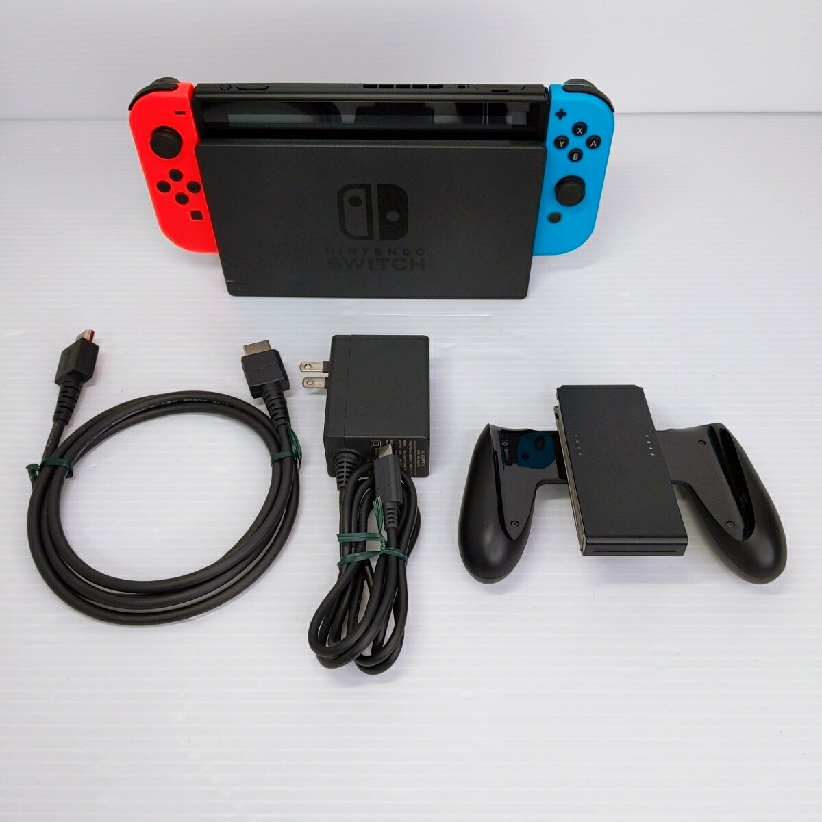 【中古品】任天堂 Nintendo Switch HAC-001(-01) 〇YR-52215〇