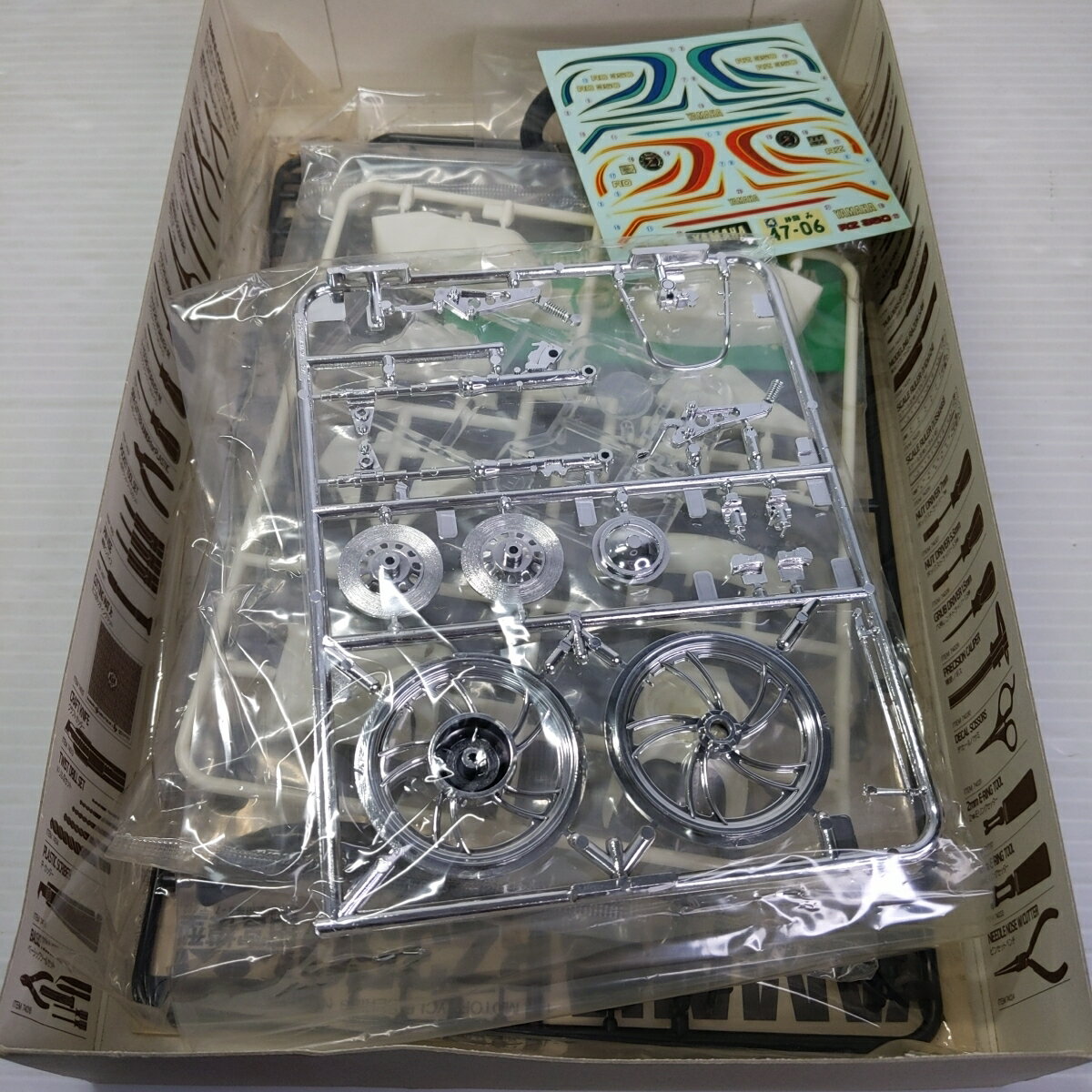 【中古品】TAMIYA YAMAHA RZ350 ヤマハ プラモデル 〇YR-52703〇