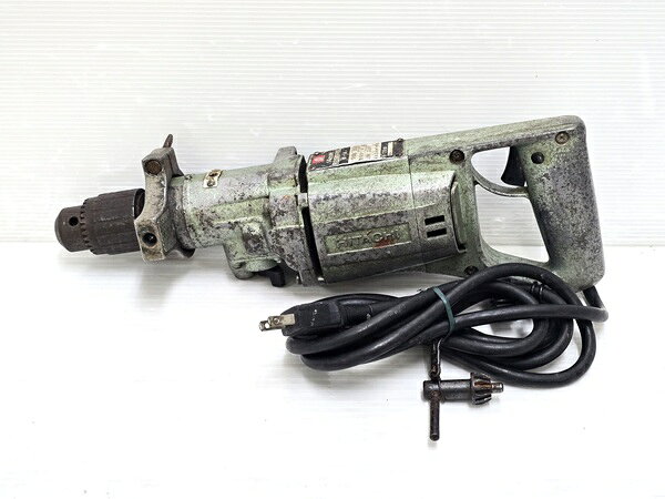【中古品】 日立 HITACHI 14mm 振動ドリル V-14 ○YR-19701○ の出品です。 こちらの商品は中古の商品です。 中古品の為、スレキズや汚れ等によるイタミや使用感があります。 商品内容は掲載画像に写っている物が全てです。 詳しくは画像にてご確認ください。 ※撮影環境の影響により実際の商品と色合いが多少異なる場合がございます。 　あらかじめご了承ください。 　また、お買取り商品・店頭保管の為、細部にまで拘る方はご購入をお控えください。 ※お値引きについては基本的にお断りさせていただいております。 　お値引きのお問い合わせいただきましても、ご返答できかねます。 ■電源：単相100V 50/60Hz ■消費電力：380W ■電流：4A ■回転数：1250rpm ■動作確認済み ■発送方法：クロネコヤマト宅急便元払い ■可能な限り即日出荷させて頂きますが、 　定休日の際は、ご注文後、出荷までに1～2日程度頂く場合がございます。 ※当店では自然環境に配慮しまして商品の簡易包装を行っております。 　また、商品発送の際に納品書を同封しております。 　領収書の発行は出来ませんので、あらかじめご了承ください。　