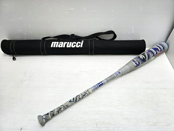 【中古品】 マルーチ marucci 軟式少年用 コンポジットバット ワニクラッシャー MJJSBBWPJ ○YR-20321○ の出品です。 こちらの商品は中古の商品です。 中古品の為、擦れ等による多少のイタミがあります。 収納ケースに記名の跡があります。(写真10枚目) 商品内容は掲載画像に写っている物が全てです。 詳しくは画像にてご確認ください。 ※撮影環境の影響により実際の商品と色合いが多少異なる場合がございます。 　あらかじめご了承ください。 　また、お買取り商品・店頭保管の為、細部にまで拘る方はご購入をお控えください。 ※お値引きについては基本的にお断りさせていただいております。 　お値引きのお問い合わせいただきましても、ご返答できかねます。 ■サイズ：82cm ■重さ：約610g ■付属品：本体・収納ケース ■動作確認済み ■発送方法：クロネコヤマト宅急便元払い ■可能な限り即日出荷させて頂きますが、 　定休日の際は、ご注文後、出荷までに1～2日程度頂く場合がございます。 ※当店では自然環境に配慮しまして商品の簡易包装を行っております。 　また、商品発送の際に納品書を同封しております。 　領収書の発行は出来ませんので、あらかじめご了承ください。　