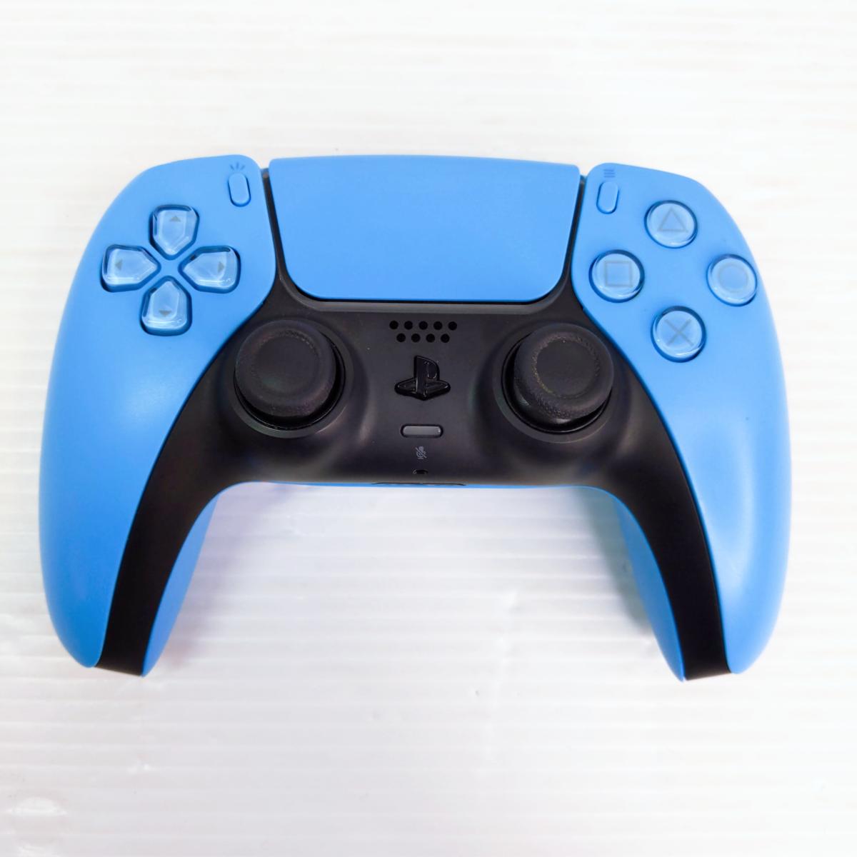 【中古品】SONY ソニー PS5 DualSense ワイヤレスコントローラー CFI-ZCT1J ライトブルー 〇YR-55440〇の出品です。 こちらの商品は、中古品です。 ※動作確認済み ※本体のみ 中古品の為、擦れ等による多少の傷みがあります。 ※商品内容は掲載画像に写っている物が全てです。 詳しくは画像にてご確認ください。 ※撮影環境の影響により実際の商品と色合いが多少異なる場合がございます。 　あらかじめご了承ください。 ※お買取り商品・店頭保管の為、細部にまで拘る方はご入札をお控えください。 ■メーカー：ソニー ■型番：CFI-ZCT1J ■商品の詳細はメーカーHPにてご確認ください。 ■ジャンク品、現状品とタイトルに記載がある商品に関しては、 　いかなる理由がありましてもノークレームノーリターンでお願い致します。 ■発送方法 : クロネコヤマト宅急便元払い ※当店では自然環境に配慮しまして商品の簡易包装を行っております。 　また、商品発送の際に納品書を同封しております。 　領収書の発行は出来ませんので、あらかじめご了承ください。　