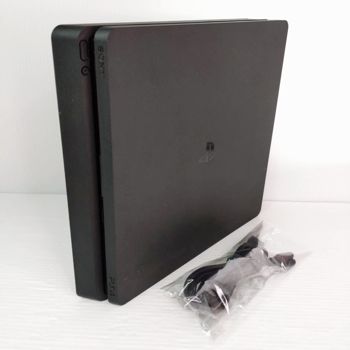 【中古品】SONY ソニー Play Station4PRO PS4 1TB CUH2000B〇YR-55587〇の出品です。 こちらの商品は、中古品です。 ※動作確認済み ※商品内容は掲載画像に写っている物が全てです。 中古品の為、擦れ等による多少の傷みがあります。 詳しくは画像にてご確認ください。 ※撮影環境の影響により実際の商品と色合いが多少異なる場合がございます。 　あらかじめご了承ください。 ※お買取り商品・店頭保管の為、細部にまで拘る方はご入札をお控えください。 ※お値引きについては基本的にお断りさせていただいております。 　お値引きのお問い合わせいただきましても、ご返答できかねます。 ■メーカー：SONY ■型番：CUH2000B ■容量：1TB ■商品の詳細はメーカーHPにてご確認ください。 ■ジャンク品、現状品とタイトルに記載がある商品に関しては、 　いかなる理由がありましてもノークレームノーリターンでお願い致します。 ■発送方法 : クロネコヤマト宅急便元払い ■可能な限り即日出荷させていただきますが、 定休日の際は、ご注文後、出荷までに1～2日程度頂く場合がございます。 ※当店では自然環境に配慮しまして商品の簡易包装を行っております。 　また、商品発送の際に納品書を同封しております。 　領収書の発行は出来ませんので、あらかじめご了承ください。　