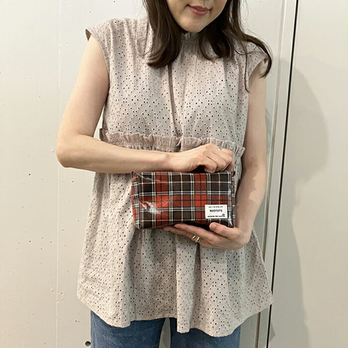 ルートート ラミネート 1299 定番 化粧ポーチ ポーチ 撥水 ROOTOTE メイクポーチ 小物入れ レディース withROO ウイズルー ラミネートーN 軽量 軽い おしゃれ シンプル チェック オシャレ 大人 かわいい 母の日 プレゼント プチギフト lucky13-10234888 BACKYARD FAMILY 雑貨タウン サンプル画像2