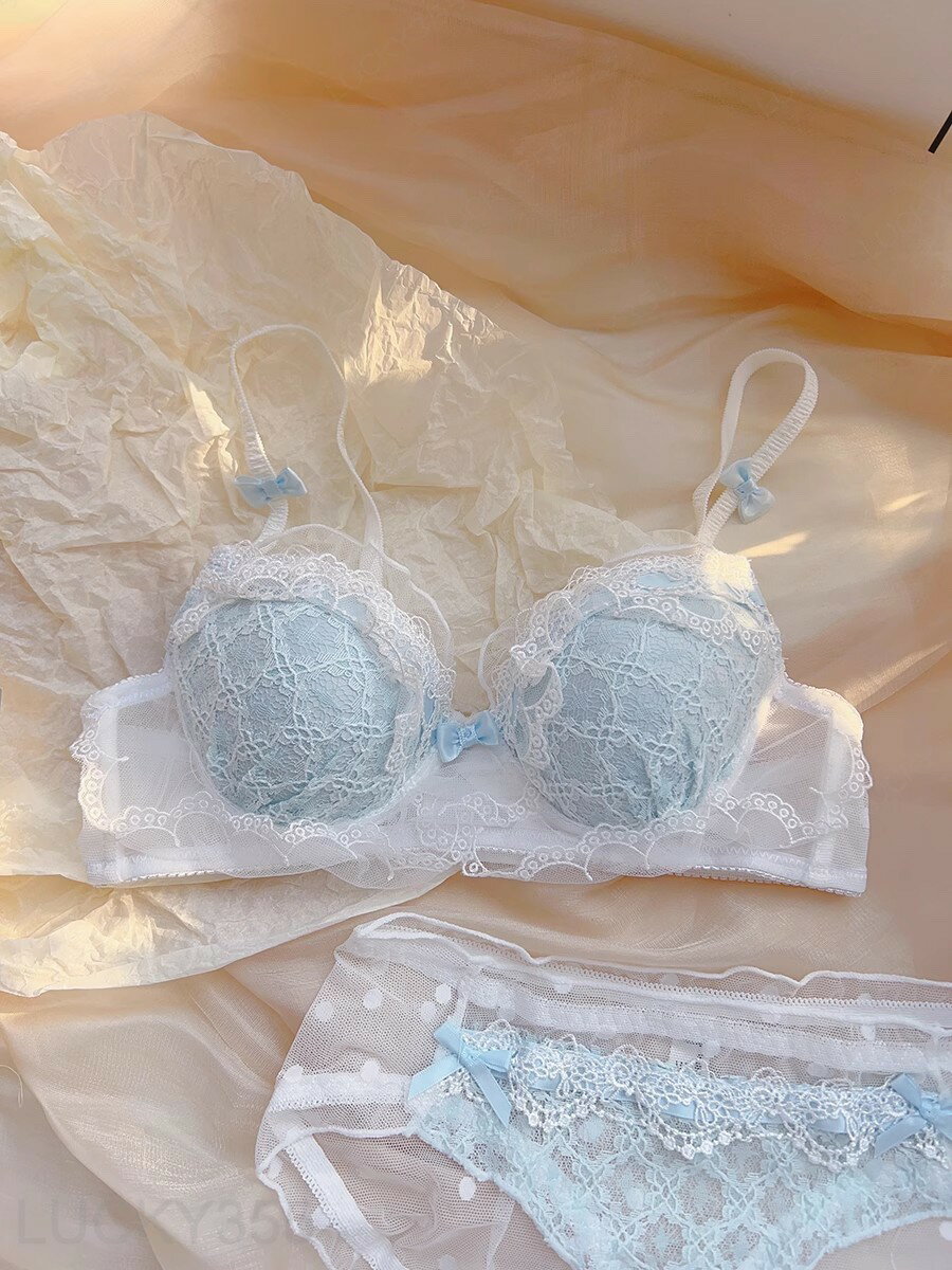 Rakuten - レースブラセット 上下セット ショーツセット セットアップ セクシー bra set ブラセット 谷間ブラ ショーツ ブラ 勝負下着 ワイヤーなし 送料無料 ブラジャー ブラ&ショーツ セット 薄手 2点セット 小胸 ランジェリー 超盛りブラ 学生 可愛い 少女 通気性 女性 デート 軽い