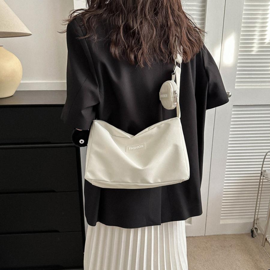 ショルダーバッグ レディース 軽いバッグ 肩掛けバッグ 斜めがけ 小銭入れ付き 通学通勤かばん 無地