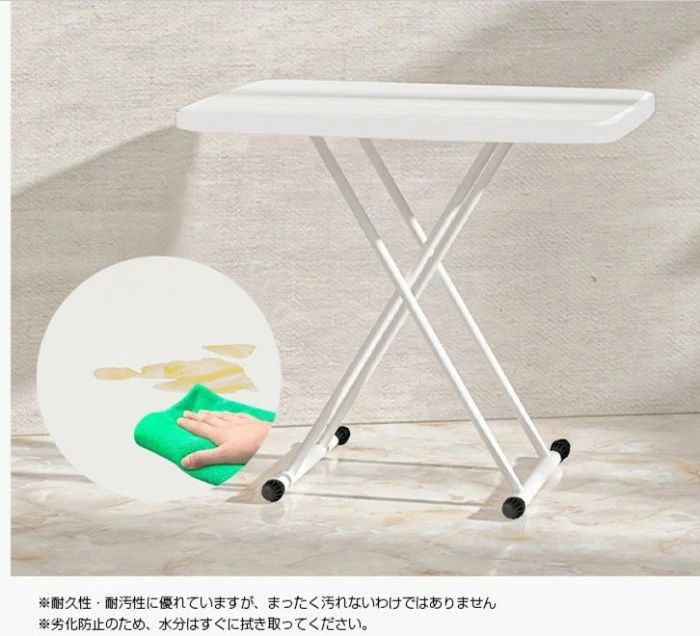 商品名|折りたたみ テーブル材質|天板/合成樹脂化粧繊維板（塩化ビニル樹脂）脚部/スチール（粉体塗装）耐荷重|約50kg重量(約)|約4kgカラー|ライトグレー商品内容|本体×1注意事項|商品の色が真っ白ではなくて、変形しにくい、より安定のため、天板の素材と混合しているブ青い点々が混ざっているので、実際の色は、ライトグレーような感じがします。使用にも影響はございませんので、予めご了承ください。測る位置によって、多少の誤差が発生する場合がございます。仕様デザインは改良のため予告なく変更することがあります。ご了承下さい。掲載の商品画像はイメージです。イスが付属しません、ご注意ください。【注意事項】ページの閲覧環境によって、掲載写真と実際の商品の色合いが異なる場合があります。モデルに小物を使う場合がございますが、商品に含まれませんので、セット内容をご確認ください。製造過程、出荷過程の間に出来た細かなキズヨゴレなどある場合がございます。細かい部分まで気になさる方は、ご購入をご遠慮ください。手動測定による1~2cmの誤差を許容してください。ご理解いただきありがとうございます商品の仕様は、製造元の都合により予告なく変更や突然の欠品等で商品手配の遅れや手配ができない場合がございます。お届けした商品に不備がございましたら、お届け後3日以内にご連絡ください。早急に対応させていただきます。なお期日を過ぎた場合はお受け致しかねます。土日祝祭日のご注文およびお問い合わせへの弊社からのご連絡は、翌営業日となります。海外製品のため、詳細タグなし。配送の関係上、ラッピング対応は受け付けておりません。【納品書や領収書につきまして】当店では個人情報保護及び環境保全の為ペーパーレス化に取り組んでおりますので、お届けのお荷物に納品書（お買上明細書）は同封しておりません。ご了承くださいませ。ご希望の場合、ご注文時【備考欄】にご記入願います。PDFファイルをメールにて添付いたします。【返品交換キャンセルについて】サイズ間違いイメージ違いなど、お客様都合によるキャンセルやご交換は原則として承っておりません。返品ルールに関しましては、リンク先ページをご覧の上、お気軽にお問い合わせください。【交換返品時の送料】当店の商品は全て入荷品のため、原則として.お客様都合の交換返品を承っておりません。タグなどな切らず に商品に不良や発送ミスがあった場合は、商品到着後3日以内 に必ず不良個所?全体写真の写真を添付して、当店までご連絡をお願いいたします。商品名|折りたたみ テーブル材質|天板/合成樹脂化粧繊維板（塩化ビニル樹脂）脚部/スチール（粉体塗装）耐荷重|約50kg重量(約)|約4kgカラー|ライトグレー商品内容|本体×1注意事項|商品の色が真っ白ではなくて、変形しにくい、より安定のため、天板の素材と混合しているブ青い点々が混ざっているので、実際の色は、ライトグレーような感じがします。使用にも影響はございませんので、予めご了承ください。測る位置によって、多少の誤差が発生する場合がございます。仕様デザインは改良のため予告なく変更することがあります。ご了承下さい。掲載の商品画像はイメージです。イスが付属しません、ご注意ください。【注意事項】ページの閲覧環境によって、掲載写真と実際の商品の色合いが異なる場合があります。モデルに小物を使う場合がございますが、商品に含まれませんので、セット内容をご確認ください。製造過程、出荷過程の間に出来た細かなキズヨゴレなどある場合がございます。細かい部分まで気になさる方は、ご購入をご遠慮ください。手動測定による1~2cmの誤差を許容してください。ご理解いただきありがとうございます商品の仕様は、製造元の都合により予告なく変更や突然の欠品等で商品手配の遅れや手配ができない場合がございます。お届けした商品に不備がございましたら、お届け後3日以内にご連絡ください。早急に対応させていただきます。なお期日を過ぎた場合はお受け致しかねます。土日祝祭日のご注文およびお問い合わせへの弊社からのご連絡は、翌営業日となります。海外製品のため、詳細タグなし。配送の関係上、ラッピング対応は受け付けておりません。【納品書や領収書につきまして】当店では個人情報保護及び環境保全の為ペーパーレス化に取り組んでおりますので、お届けのお荷物に納品書（お買上明細書）は同封しておりません。ご了承くださいませ。ご希望の場合、ご注文時【備考欄】にご記入願います。PDFファイルをメールにて添付いたします。【返品交換キャンセルについて】サイズ間違いイメージ違いなど、お客様都合によるキャンセルやご交換は原則として承っておりません。返品ルールに関しましては、リンク先ページをご覧の上、お気軽にお問い合わせください。【交換返品時の送料】当店の商品は全て入荷品のため、原則として.お客様都合の交換返品を承っておりません。タグなどな切らず に商品に不良や発送ミスがあった場合は、商品到着後3日以内 に必ず不良個所?全体写真の写真を添付して、当店までご連絡をお願いいたします。商品名|折りたたみ テーブル材質|天板/合成樹脂化粧繊維板（塩化ビニル樹脂）脚部/スチール（粉体塗装）耐荷重|約50kg重量(約)|約4kgカラー|ライトグレー商品内容|本体×1注意事項|商品の色が真っ白ではなくて、変形しにくい、より安定のため、天板の素材と混合しているブ青い点々が混ざっているので、実際の色は、ライトグレーような感じがします。使用にも影響はございませんので、予めご了承ください。測る位置によって、多少の誤差が発生する場合がございます。仕様デザインは改良のため予告なく変更することがあります。ご了承下さい。掲載の商品画像はイメージです。イスが付属しません、ご注意ください。【注意事項】ページの閲覧環境によって、掲載写真と実際の商品の色合いが異なる場合があります。モデルに小物を使う場合がございますが、商品に含まれませんので、セット内容をご確認ください。製造過程、出荷過程の間に出来た細かなキズヨゴレなどある場合がございます。細かい部分まで気になさる方は、ご購入をご遠慮ください。手動測定による1~2cmの誤差を許容してください。ご理解いただきありがとうございます商品の仕様は、製造元の都合により予告なく変更や突然の欠品等で商品手配の遅れや手配ができない場合がございます。お届けした商品に不備がございましたら、お届け後3日以内にご連絡ください。早急に対応させていただきます。なお期日を過ぎた場合はお受け致しかねます。土日祝祭日のご注文およびお問い合わせへの弊社からのご連絡は、翌営業日となります。海外製品のため、詳細タグなし。配送の関係上、ラッピング対応は受け付けておりません。【納品書や領収書につきまして】当店では個人情報保護及び環境保全の為ペーパーレス化に取り組んでおりますので、お届けのお荷物に納品書（お買上明細書）は同封しておりません。ご了承くださいませ。ご希望の場合、ご注文時【備考欄】にご記入願います。PDFファイルをメールにて添付いたします。【返品交換キャンセルについて】サイズ間違いイメージ違いなど、お客様都合によるキャンセルやご交換は原則として承っておりません。返品ルールに関しましては、リンク先ページをご覧の上、お気軽にお問い合わせください。【交換返品時の送料】当店の商品は全て入荷品のため、原則として.お客様都合の交換返品を承っておりません。タグなどな切らず に商品に不良や発送ミスがあった場合は、商品到着後3日以内 に必ず不良個所?全体写真の写真を添付して、当店までご連絡をお願いいたします。商品名|折りたたみ テーブル材質|天板/合成樹脂化粧繊維板（塩化ビニル樹脂）脚部/スチール（粉体塗装）耐荷重|約50kg重量(約)|約4kgカラー|ライトグレー商品内容|本体×1注意事項|商品の色が真っ白ではなくて、変形しにくい、より安定のため、天板の素材と混合しているブ青い点々が混ざっているので、実際の色は、ライトグレーような感じがします。使用にも影響はございませんので、予めご了承ください。測る位置によって、多少の誤差が発生する場合がございます。仕様デザインは改良のため予告なく変更することがあります。ご了承下さい。掲載の商品画像はイメージです。イスが付属しません、ご注意ください。【注意事項】ページの閲覧環境によって、掲載写真と実際の商品の色合いが異なる場合があります。モデルに小物を使う場合がございますが、商品に含まれませんので、セット内容をご確認ください。製造過程、出荷過程の間に出来た細かなキズヨゴレなどある場合がございます。細かい部分まで気になさる方は、ご購入をご遠慮ください。手動測定による1~2cmの誤差を許容してください。ご理解いただきありがとうございます商品の仕様は、製造元の都合により予告なく変更や突然の欠品等で商品手配の遅れや手配ができない場合がございます。お届けした商品に不備がございましたら、お届け後3日以内にご連絡ください。早急に対応させていただきます。なお期日を過ぎた場合はお受け致しかねます。土日祝祭日のご注文およびお問い合わせへの弊社からのご連絡は、翌営業日となります。海外製品のため、詳細タグなし。配送の関係上、ラッピング対応は受け付けておりません。【納品書や領収書につきまして】当店では個人情報保護及び環境保全の為ペーパーレス化に取り組んでおりますので、お届けのお荷物に納品書（お買上明細書）は同封しておりません。ご了承くださいませ。ご希望の場合、ご注文時【備考欄】にご記入願います。PDFファイルをメールにて添付いたします。【返品交換キャンセルについて】サイズ間違いイメージ違いなど、お客様都合によるキャンセルやご交換は原則として承っておりません。返品ルールに関しましては、リンク先ページをご覧の上、お気軽にお問い合わせください。【交換返品時の送料】当店の商品は全て入荷品のため、原則として.お客様都合の交換返品を承っておりません。タグなどな切らず に商品に不良や発送ミスがあった場合は、商品到着後3日以内 に必ず不良個所?全体写真の写真を添付して、当店までご連絡をお願いいたします。