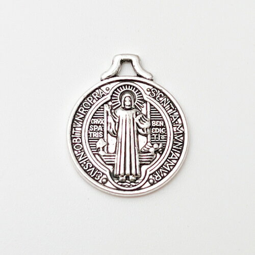 《チャーム》Saint Benedict 聖 ベネディクト メダル型 チャーム クロス 十字架 パーツ アンティーク風 シルバー Φ18×H22mm 1個 修道士 金属パーツ