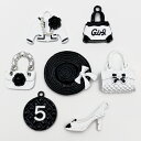 【セット売り】《アクセサリーチャーム》モノトーンパーツシリーズ ホワイト系7個セット パールネックレス ジャケット キルティング バッグ 帽子 メダル No.5...
