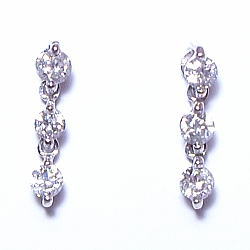 pt900【0.3ct】ダイヤモンド スリーストーンピアス『Swing Trilogy』［SIクラス Gカラー GOOD～VERYGOOD］ハートアンドキューピット上品な耳の元で知的香る貴女の横顔【送料無料】