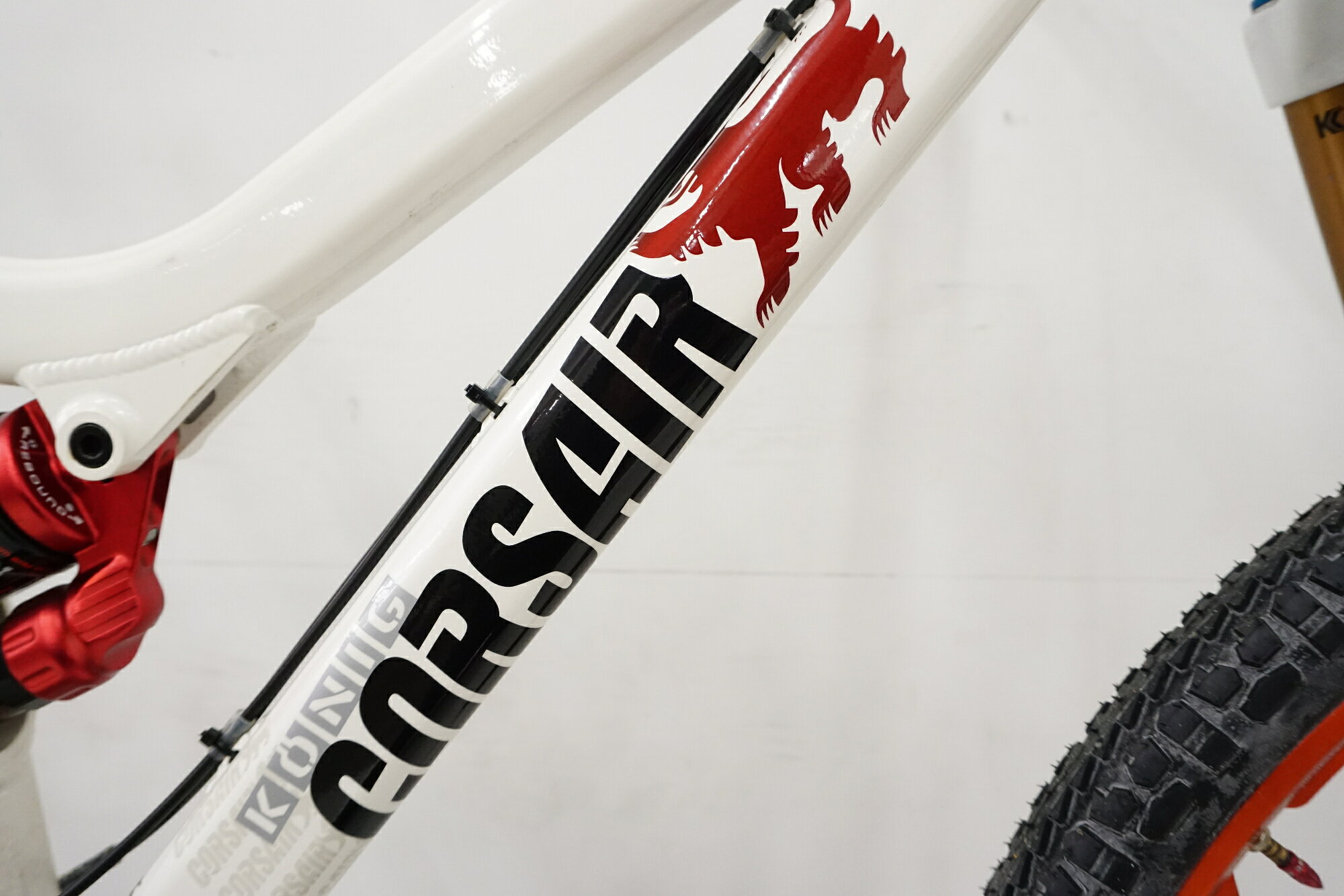 buychariの【中古】 CORSAIR 「コルセア」 KONIG 2008年モデル カスタム マウンテンバイク / バイチャリ浜松店｜アングル3