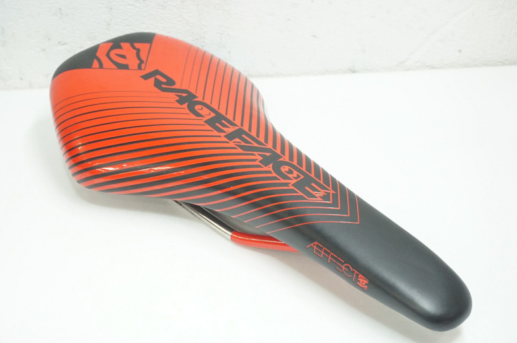 【中古】RACEFACE 「レースフェイス」 AEFFECT サドル / 大宮店