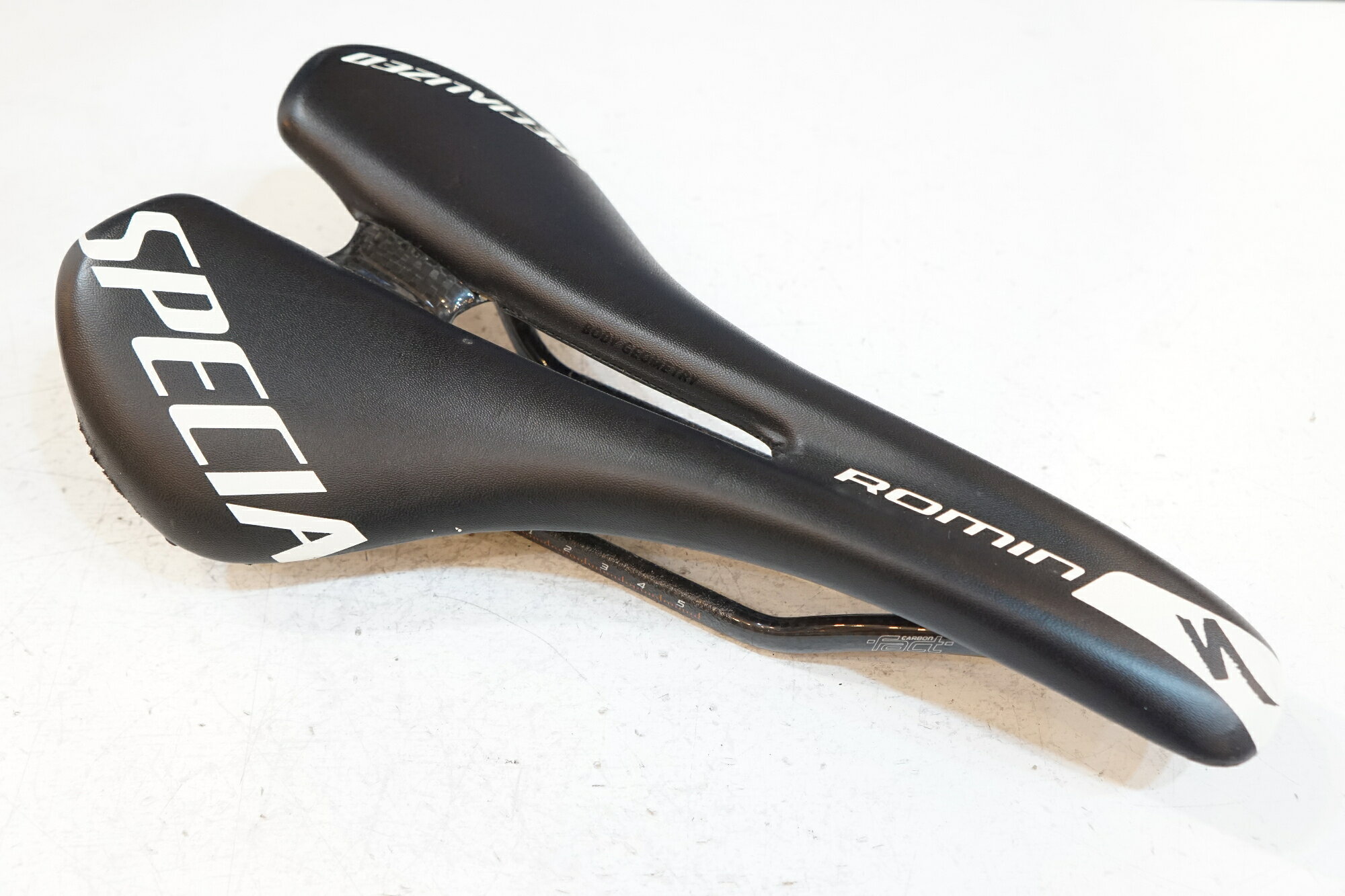 楽天市場】specialized romin evo comp gel saddleの通販
